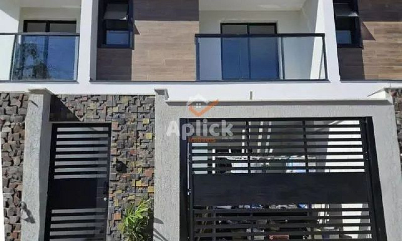 Casa Com 3 Dormitóri...