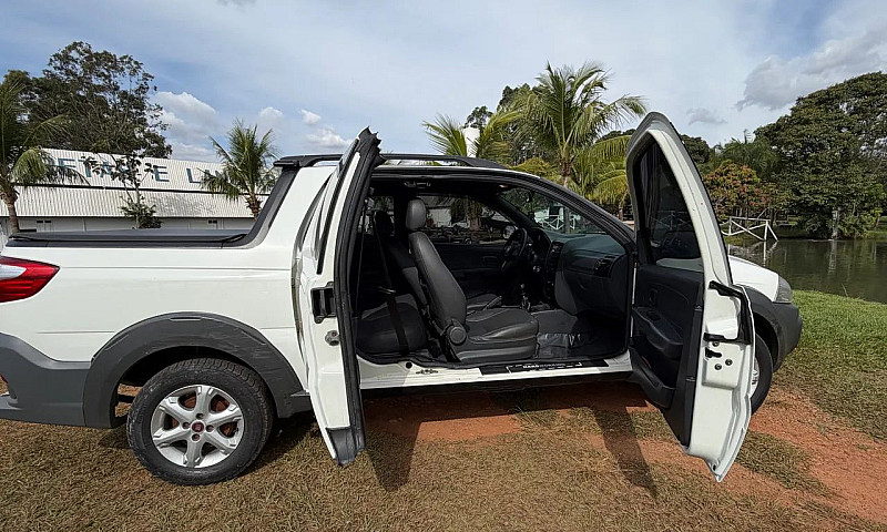 Fiat Strada Working ...