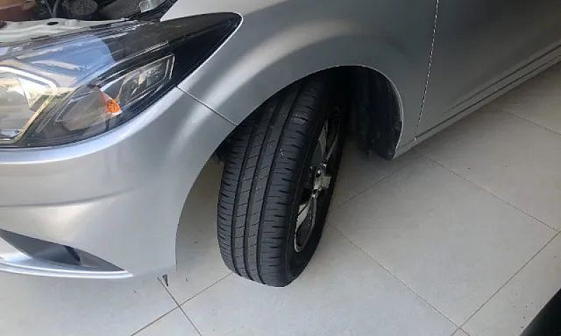 Chevrolet Onix Hatch...