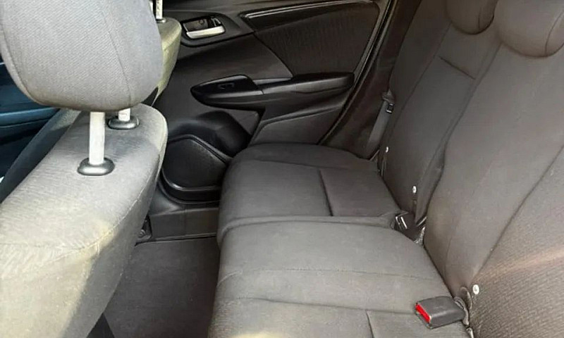 Honda Fit Personal 1...