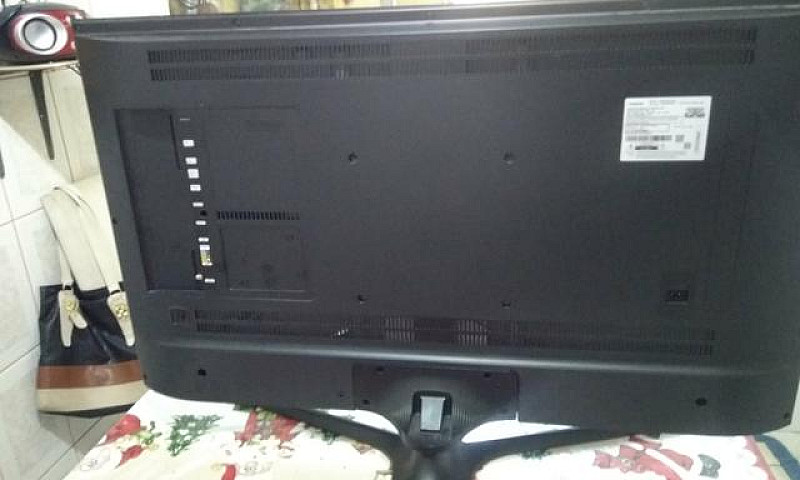 Smart Tv 43 Pol 4K U...