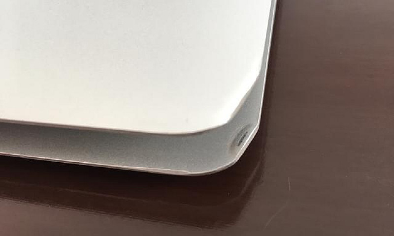 Mac Book Air...
