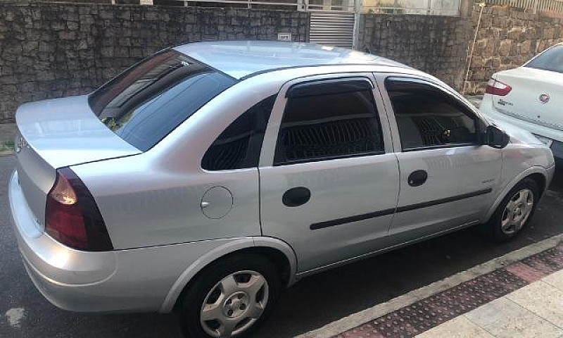 Vendo Corsa Sedan Ma...