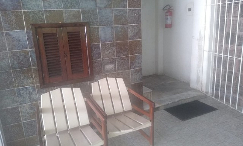 Alugo Ótimo Apto 3 Q...