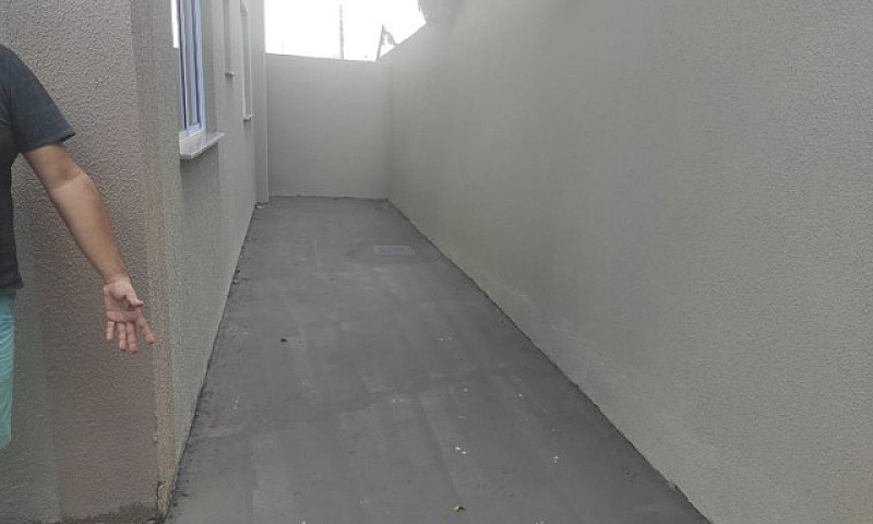 Aluga-Se Apartamento...