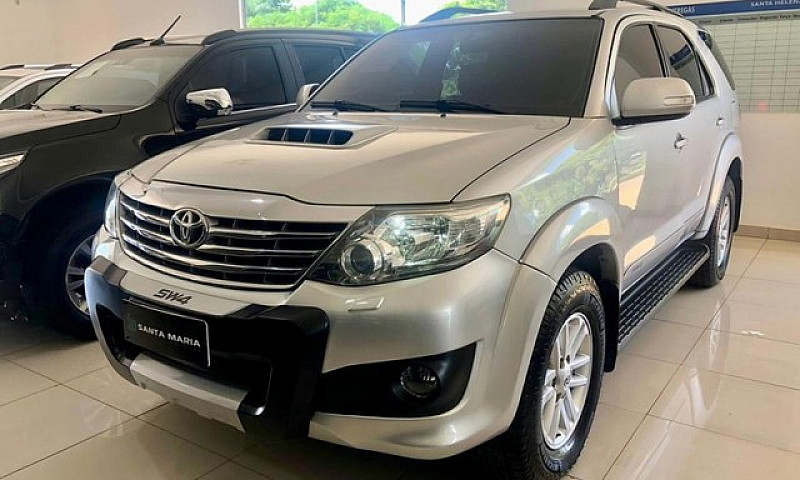 Toyota Hilux Sw4 Srv...