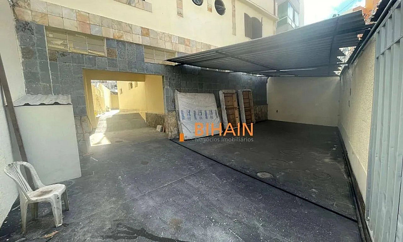 Casa Com 4 Dormitóri...