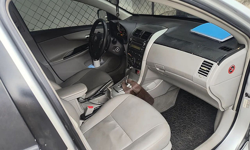 Toyota Corolla Xei 2...