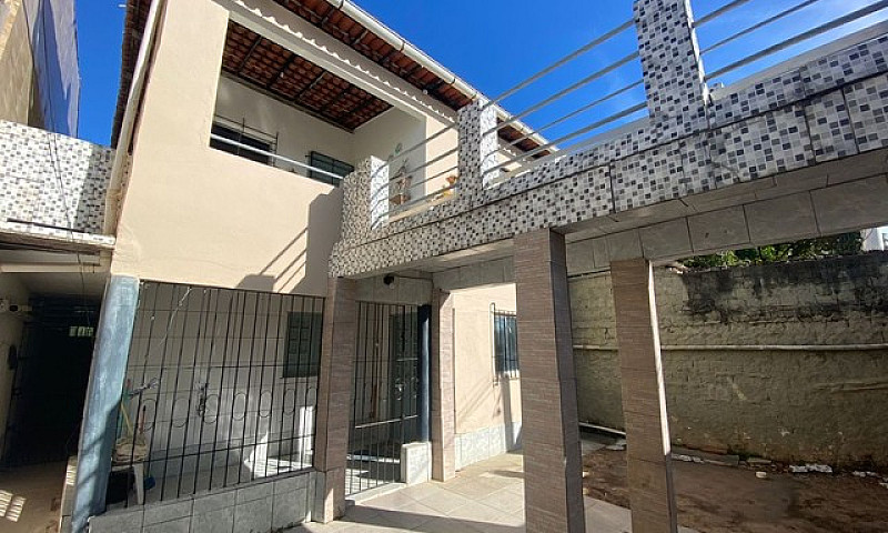 Casa De Dois Pavimen...