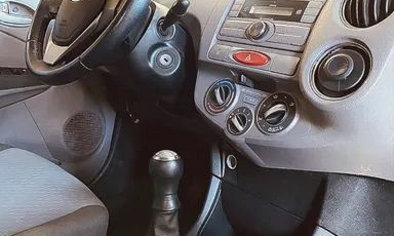 Toyota Etios Xls 1.5...