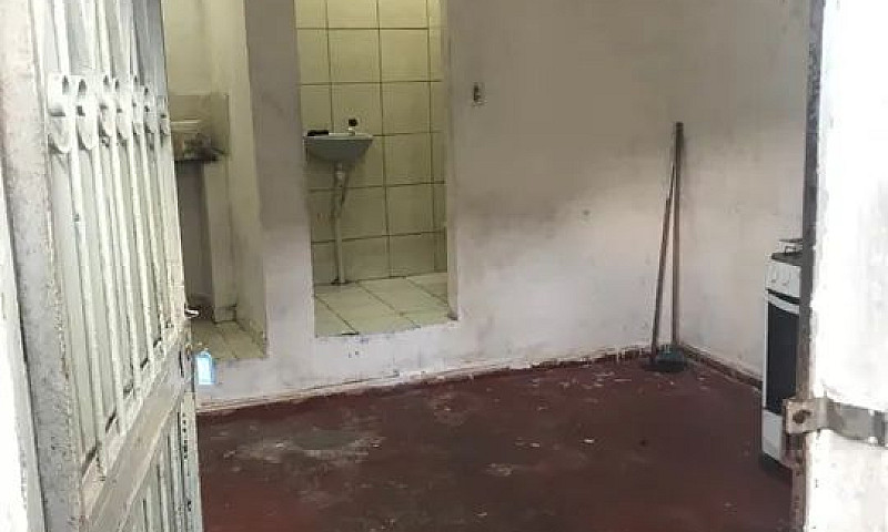 Aluga-Se Quarto Com ...