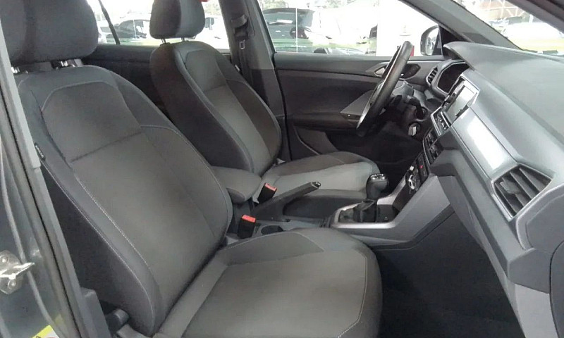 Volkswagen T-Cross 1...