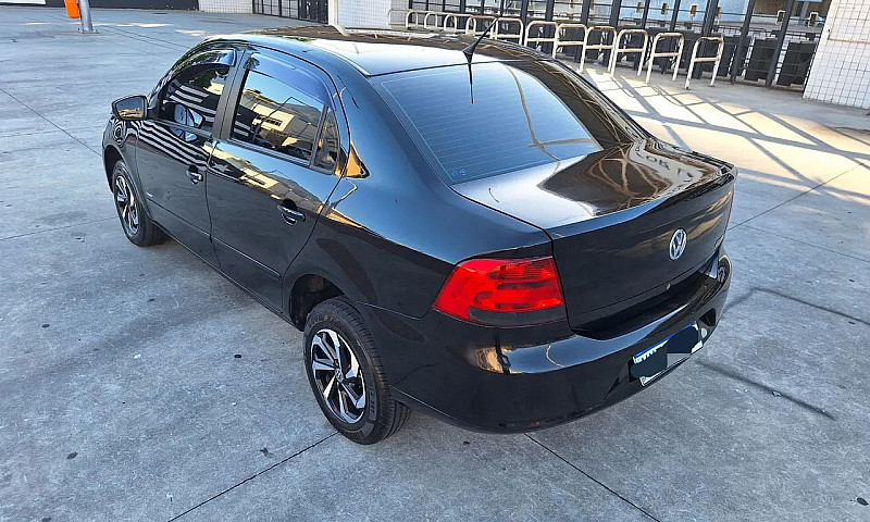 Volkswagen Voyage 1....