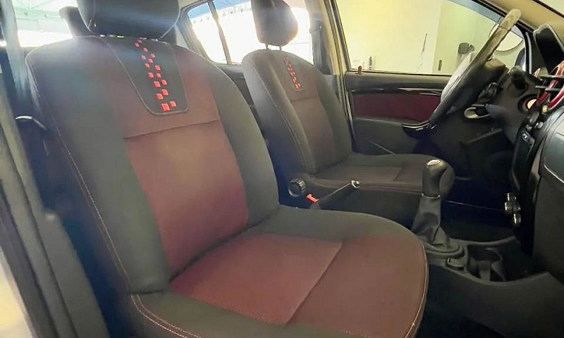 Renault Sandero Step...