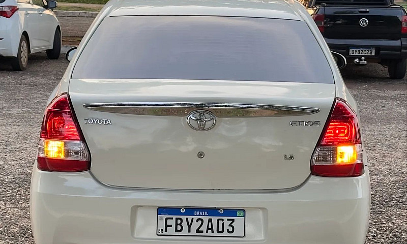 Toyota Etios X Sedan...