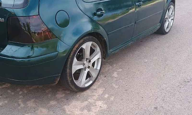 Volkswagen Golf 1.6 ...