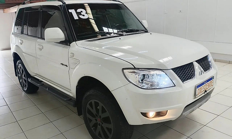 Mitsubishi Pajero Tr...