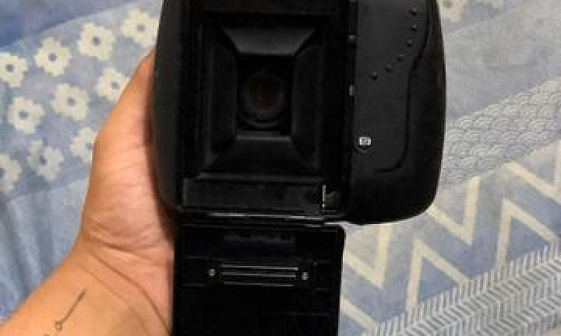 Câmera Instax Mini 8...