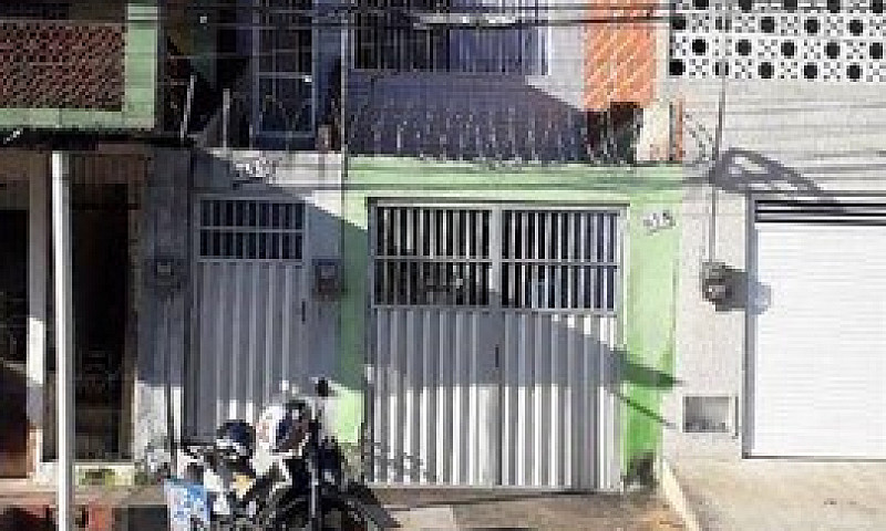 Casa Com 2 Dormitóri...