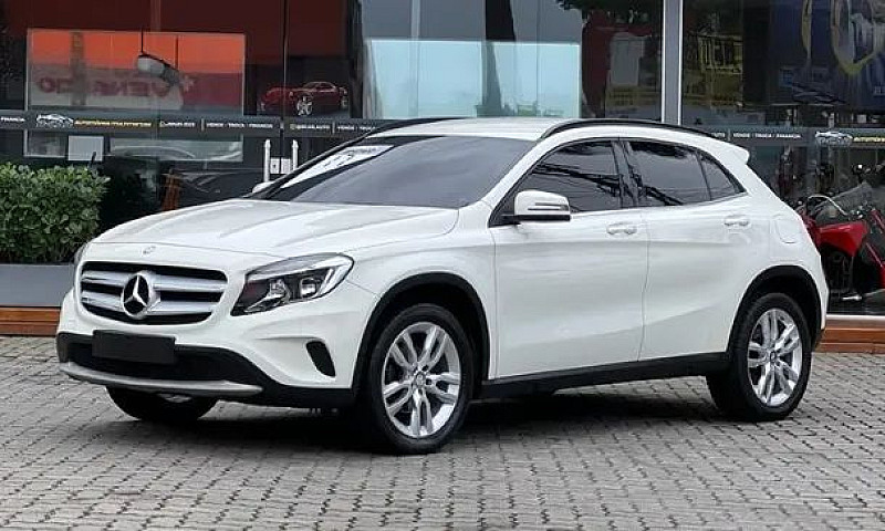 Mercedes Benz Gla 20...