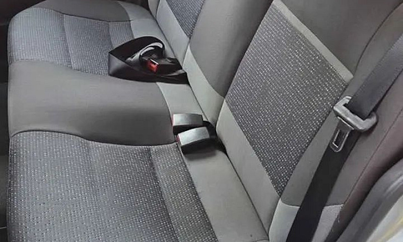 Chevrolet Celta Adva...