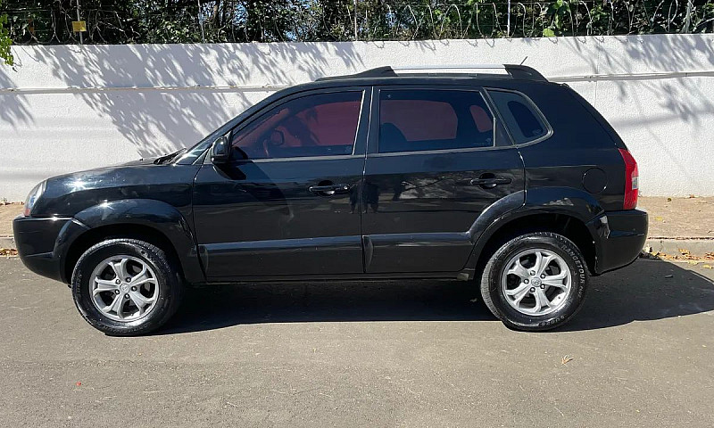 Hyundai Tucson 2.0 1...