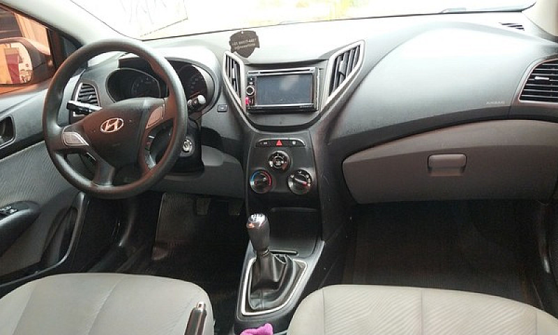 Hyundai Hb20 Sedã 1....