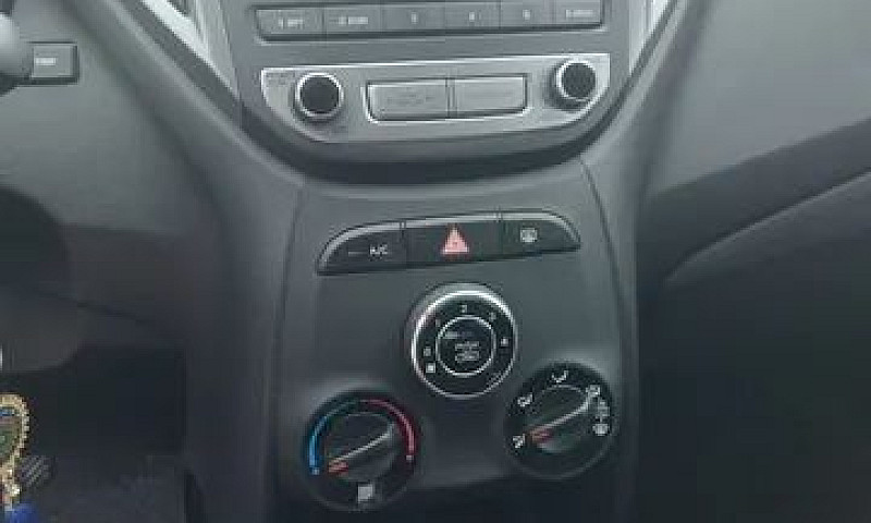 Lindão!  Vendo Hb20 ...