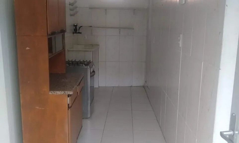 Alugo Com Mobilhas...