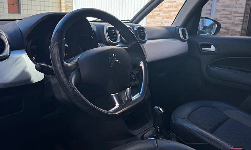 Citroen Aircross Fee...