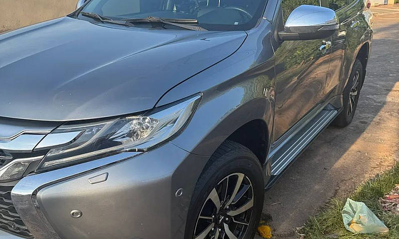 Mitsubishi Pajero Sp...