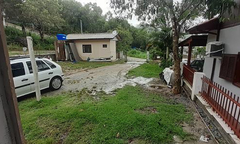 Kitnet 700 Água E Lu...