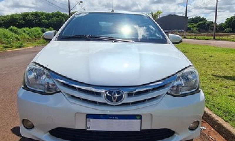 Toyota Etios Sedan X...