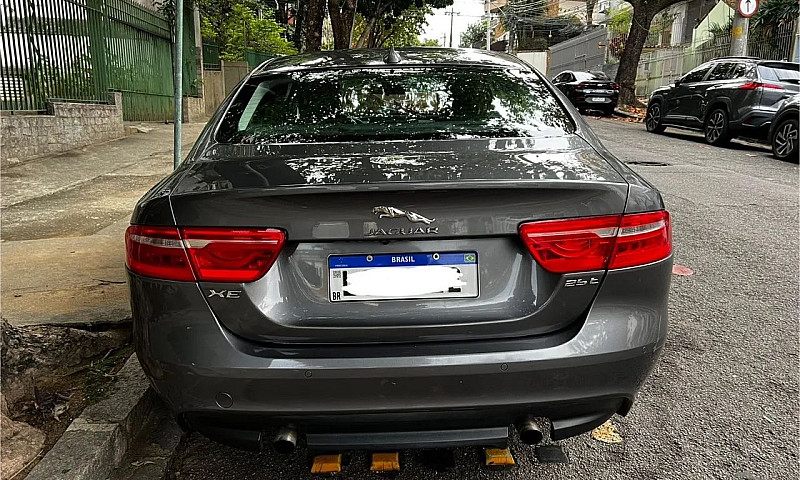 Jaguar Xe Pure Si4  ...