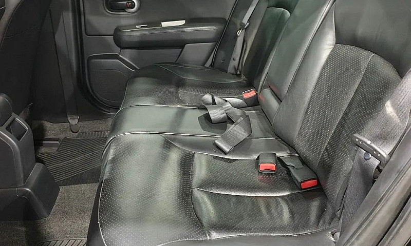 Nissan Tiida Sl 1.8/...