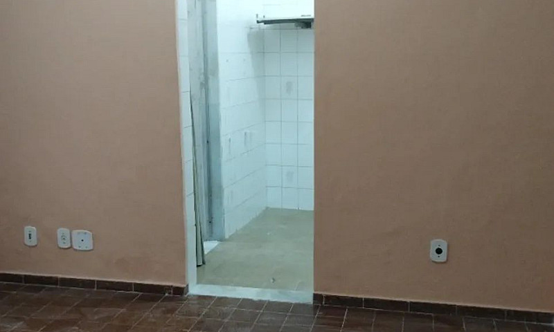 Alugo Casa De Vila...