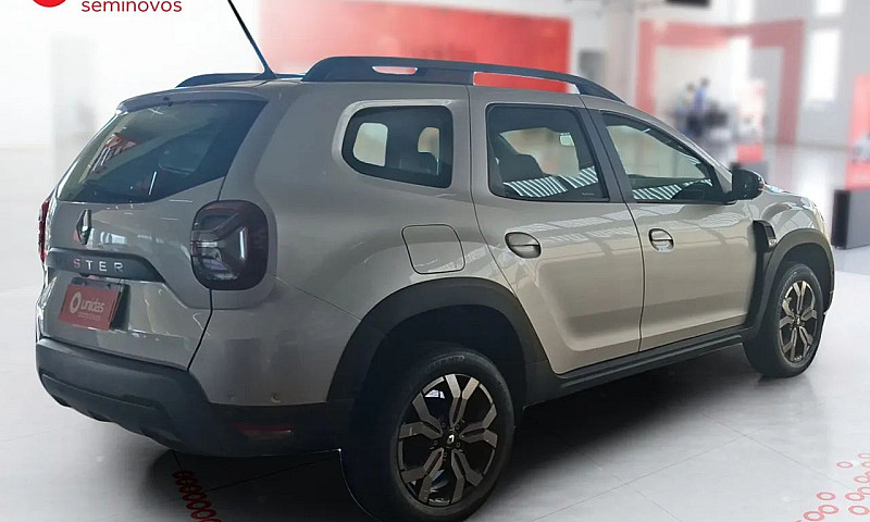 Renault Duster Iconi...
