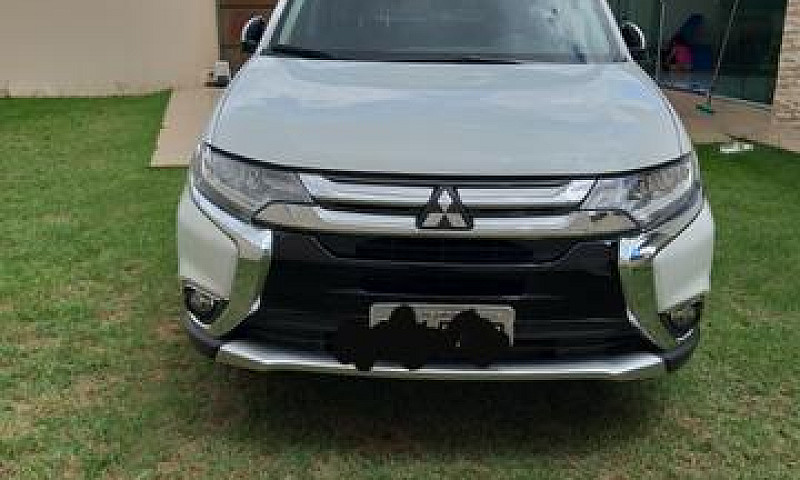 Mitsubishi Outlander...