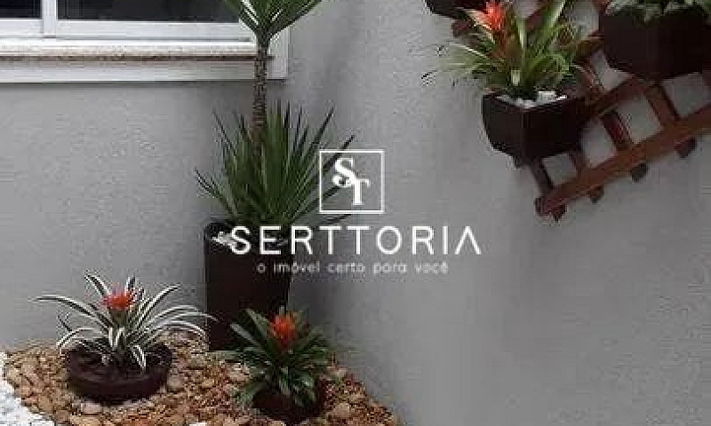 Casa Com 3 Dormitóri...