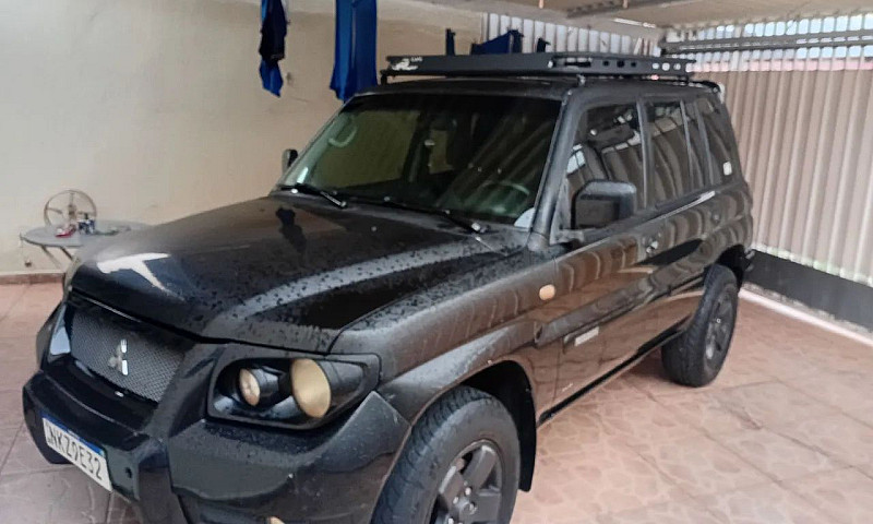 Mitsubishi Pajero Tr...