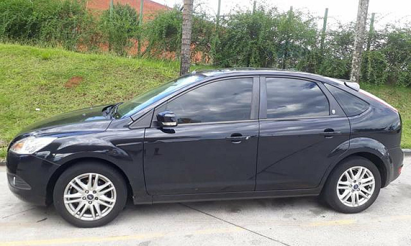 Ford Focus Guia Hatc...