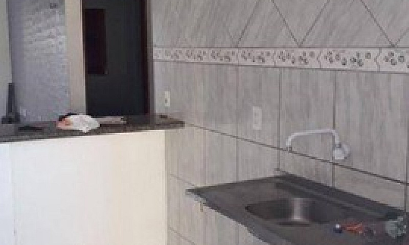 Casa Com 2 Dormitóri...