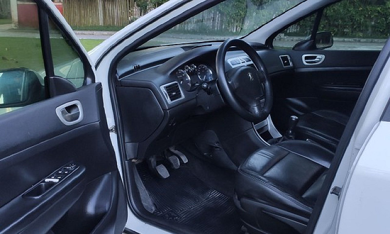 Peugeot 307 2010 1.6...