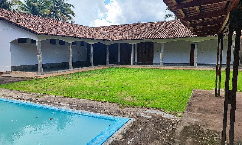 Vendo Casa Comercial...