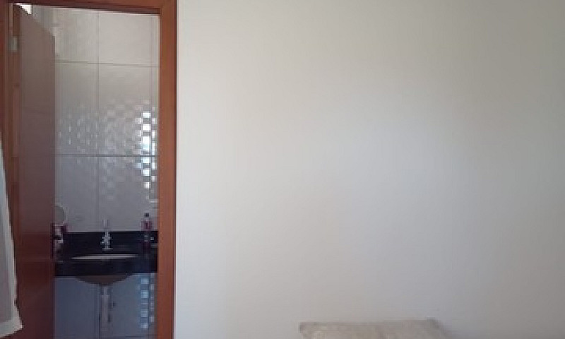 Aluga-Se Casa Em Gur...