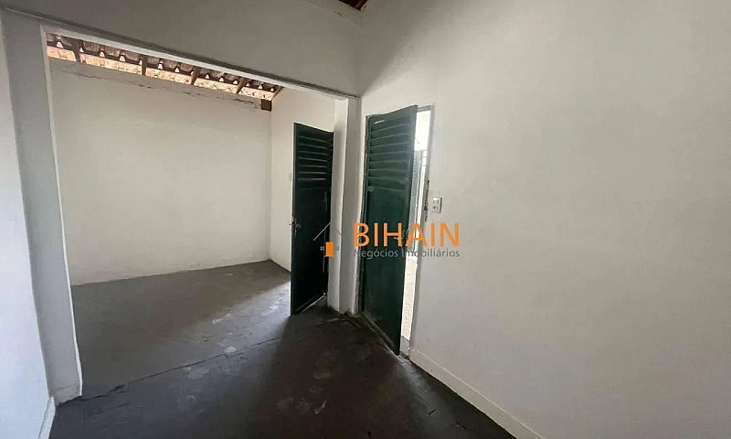 Casa Com 4 Dormitóri...