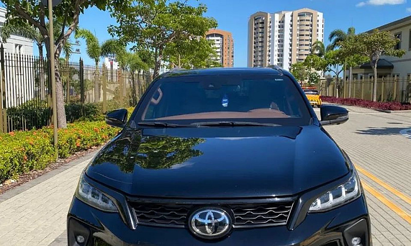 Hilux Sw4, Blindada,...