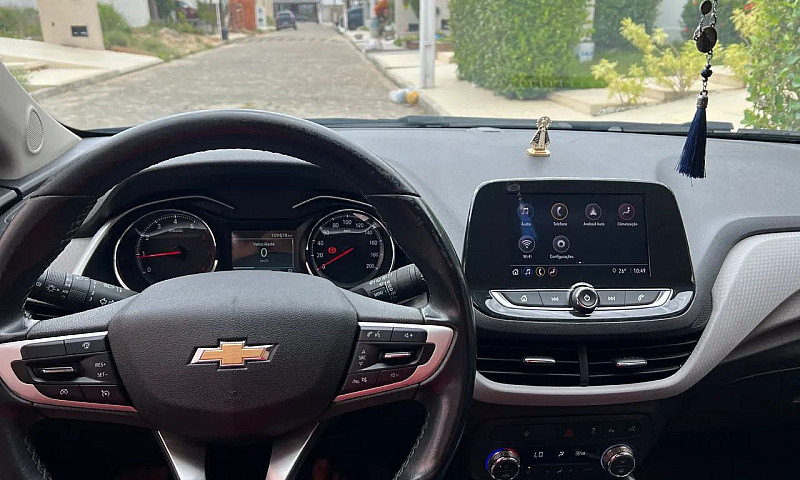 Chevrolet Onix Hatch...
