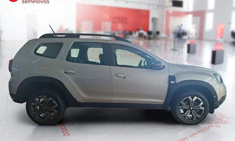 Renault Duster Iconi...