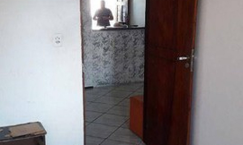 Casa Com 2 Dormitóri...